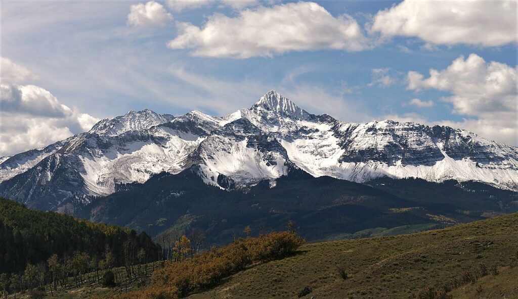 what mountain is on the Coors Light can - Wilson Peak